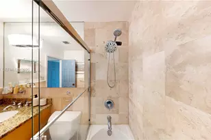 530 NE 15th Ct, Fort Lauderdale, FL 33304 - Photo 45