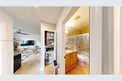 530 NE 15th Ct #7, Fort Lauderdale, FL 33304 - Photo 43