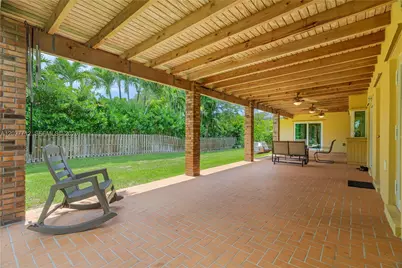 18425 SW 87th Ct, Cutler Bay, FL 33157 - Photo 11