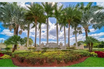 636 NE 193rd St #636, Miami, FL 33179 - Photo 21