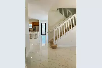636 NE 193rd St #636, Miami, FL 33179 - Photo 9