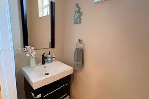 280 Las Brisas Cir, Sunrise, FL 33326 - Photo 13
