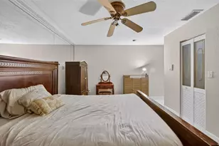 313 NW 132nd Pl, Miami, FL 33182 - Photo 21