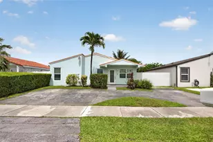 313 NW 132nd Pl, Miami, FL 33182 - Photo 3