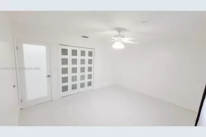 1421 SW 104th Ave, Pembroke Pines, FL 33025 - Photo 21