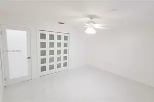1421 SW 104th Ave, Pembroke Pines, FL 33025 - Photo 21