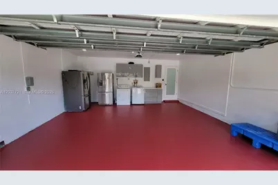 1421 SW 104th Ave, Pembroke Pines, FL 33025 - Photo 27