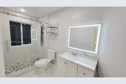 1421 SW 104th Ave, Pembroke Pines, FL 33025 - Photo 19