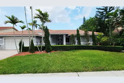 1421 SW 104th Ave, Pembroke Pines, FL 33025 - Photo 3