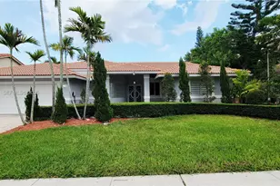 1421 SW 104th Ave, Pembroke Pines, FL 33025 - Photo 3