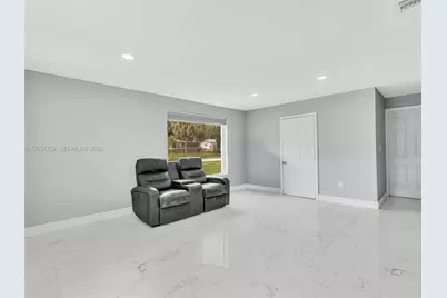 157 NE 6th Ct #n/a, Deerfield Beach, FL 33441 - Photo 5