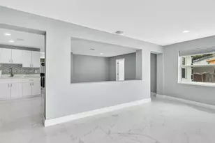 157 NE 6th Ct, Deerfield Beach, FL 33441 - Photo 9