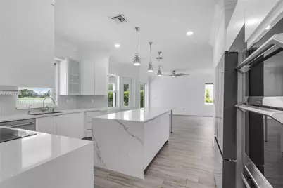 2128 SW 176th Ter, Miramar, FL 33029 - Photo 7