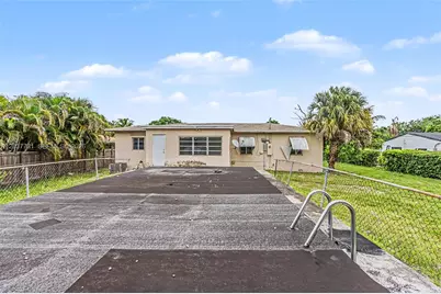 13020 NW 1st Ave, Miami, FL 33168 - Photo 9