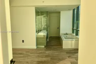 650 NE 32nd St, Miami, FL 33137 - Photo 7