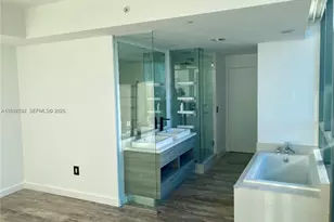 650 NE 32nd St, Miami, FL 33137 - Photo 13