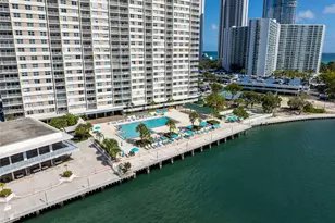 500 Bayview Dr, Sunny Isles Beach, FL 33160 - Photo 21