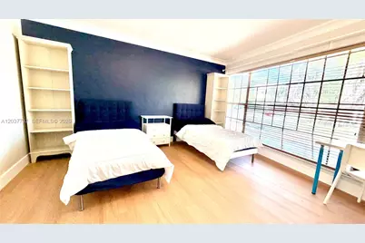 2409 Bayview Dr, Fort Lauderdale, FL 33305 - Photo 29