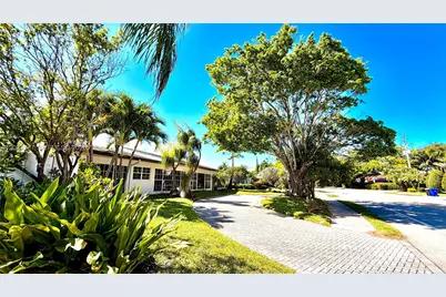 2409 Bayview Dr, Fort Lauderdale, FL 33305 - Photo 5