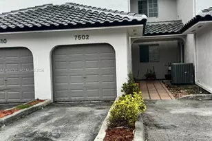 7502 NW 175th St, Hialeah, FL 33015 - Photo 1