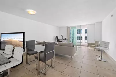 1200 Brickell Bay Dr #3714, Miami, FL 33131 - Photo 11
