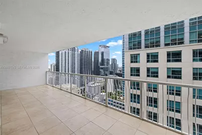1200 Brickell Bay Dr #3714, Miami, FL 33131 - Photo 17