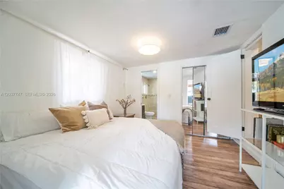 2421 SW 26th Ln, Miami, FL 33133 - Photo 13