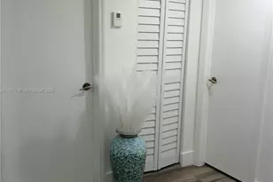 6365 W 27th Ct, Hialeah, FL 33016 - Photo 11
