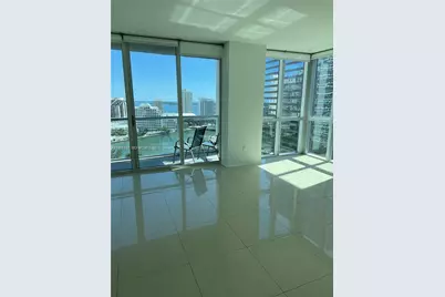 500 Brickell Ave #2102, Miami, FL 33131 - Photo 3