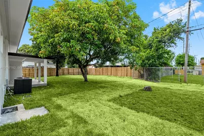 4011 NW 171st St, Miami Gardens, FL 33055 - Photo 23