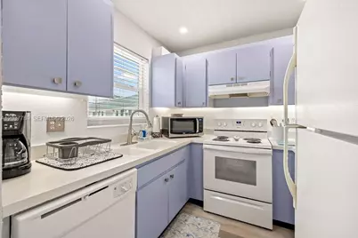 2800 Indian River Blvd #R9, Vero Beach, FL 32960 - Photo 3