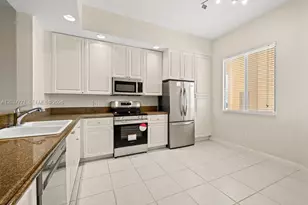 17 W Harbour Isle Dr W, Fort Pierce, FL 34949 - Photo 3