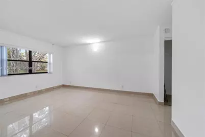 200 Lakeview Dr #101, Weston, FL 33326 - Photo 23