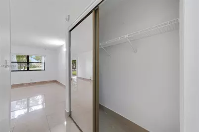 200 Lakeview Dr #101, Weston, FL 33326 - Photo 25