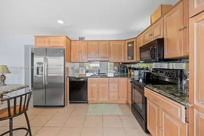 23 Royal Palm Pt #B, Vero Beach, FL 32960 - Photo 15