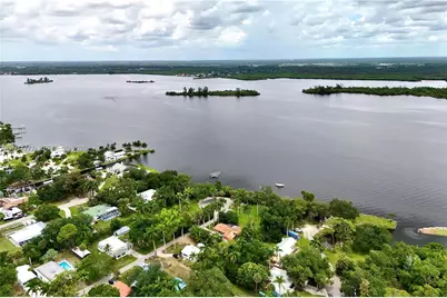 304 Royal Palm Park Rd, Fort Myers, FL 33905 - Photo 9