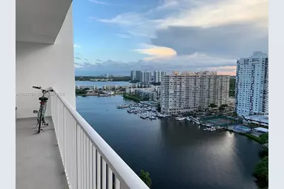 2801 NE 183rd St #2107W, Aventura, FL 33160 - Photo 3