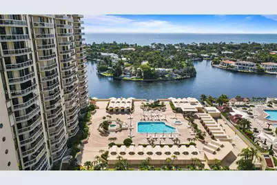 20191 E Country Club Dr #803, Aventura, FL 33180 - Photo 15