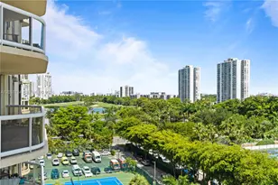 20191 E Country Club Dr, Aventura, FL 33180 - Photo 33
