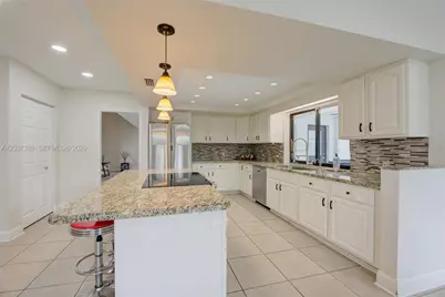 1300 NW 122 Ave, Plantation, FL 33323 - Photo 11