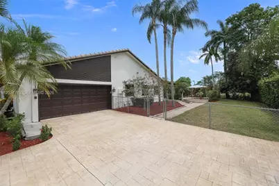 1300 NW 122 Ave, Plantation, FL 33323 - Photo 3