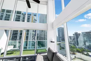 41 SE 5th St, Miami, FL 33131 - Photo 61