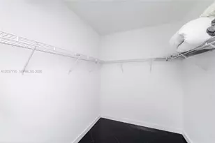 41 SE 5th St, Miami, FL 33131 - Photo 29