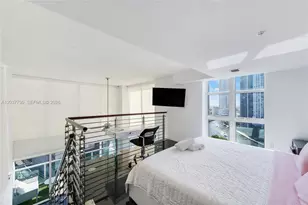 41 SE 5th St, Miami, FL 33131 - Photo 33