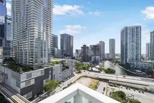 41 SE 5th St, Miami, FL 33131 - Photo 49