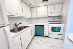 6395 Bay Club Dr, Fort Lauderdale, FL 33308 - Photo 7