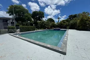 7030 NW 179th St, Hialeah, FL 33015 - Photo 17
