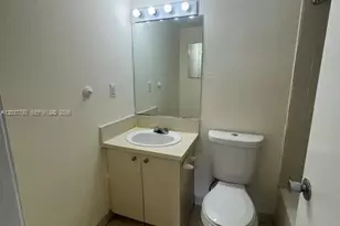 7030 NW 179th St, Hialeah, FL 33015 - Photo 9