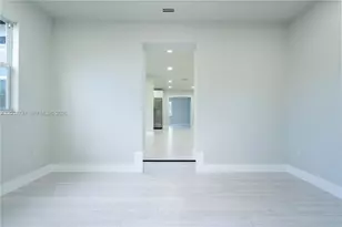 1550 NE 9th Ct, Homestead, FL 33033 - Photo 3