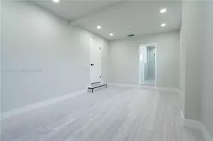 1550 NE 9th Ct, Homestead, FL 33033 - Photo 9